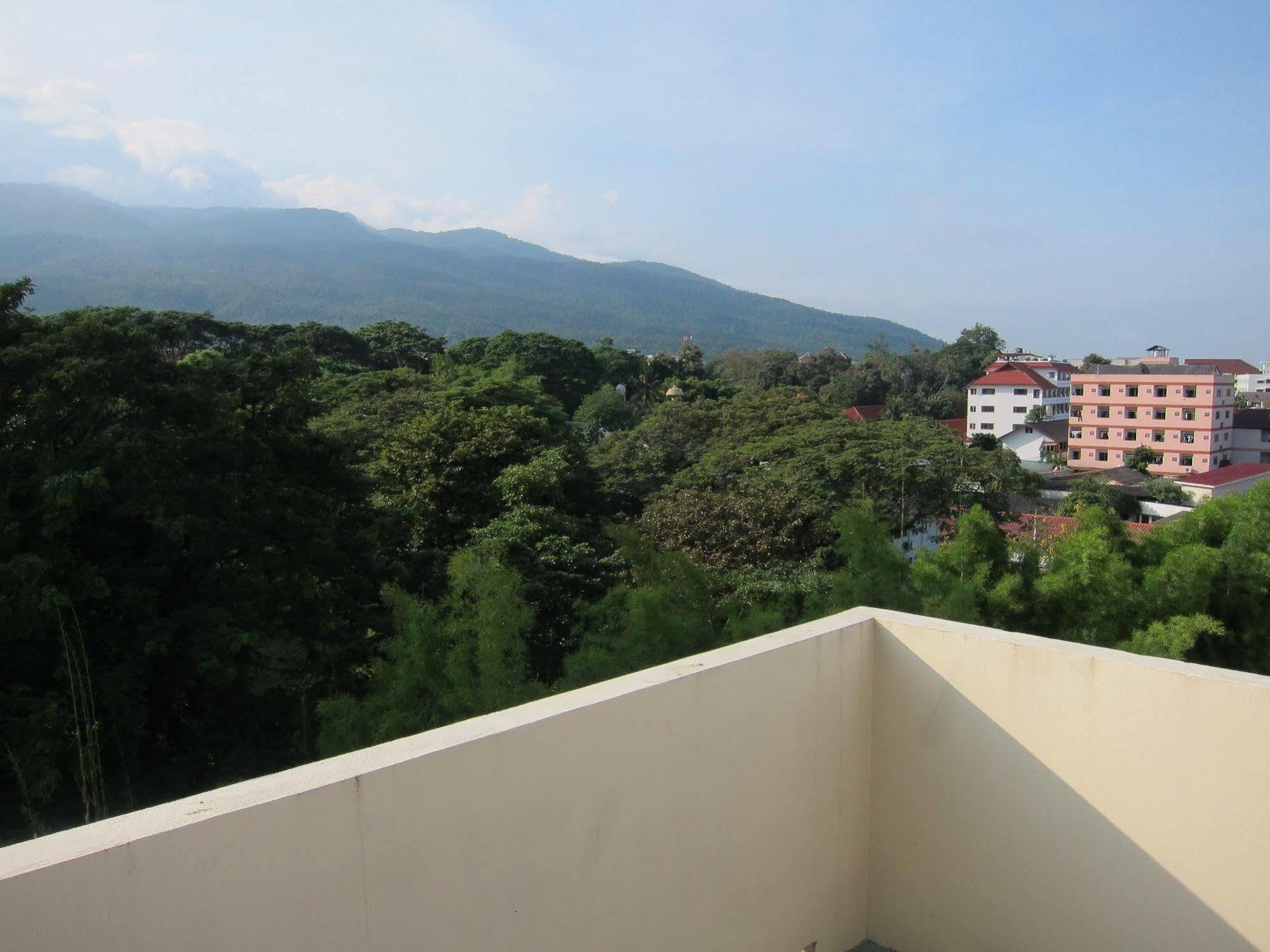 Grand Living Residence Chiang Mai Zewnętrze zdjęcie